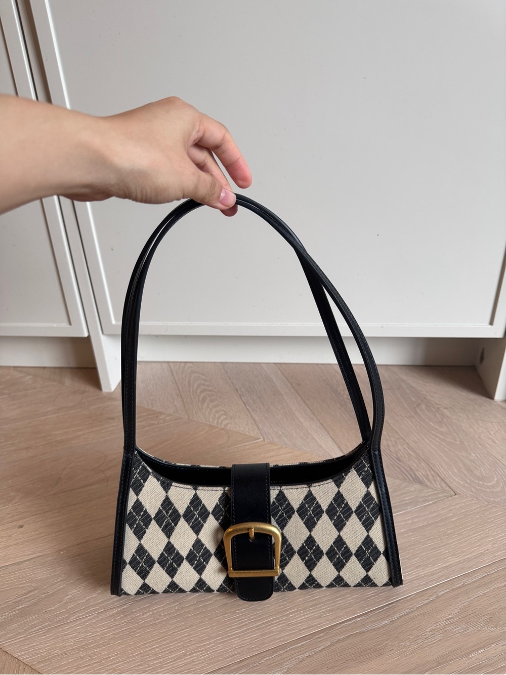 Urban Revivo 7 Argyle Buckle Detail Shoulder Bag